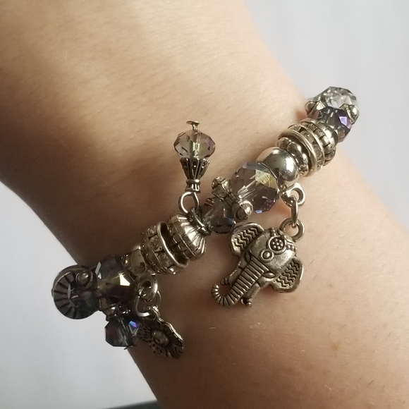Elephant bracelet stretch silver tone charms crystal beads - Picture 13 of 14